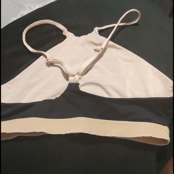 CALI DREAMING SCULPOR TOP-XSSIZE 1BLACK &CREAM - Picture 7 of 8